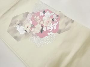 銀彩亀甲に山茶花・青海波模様刺繍名古屋帯